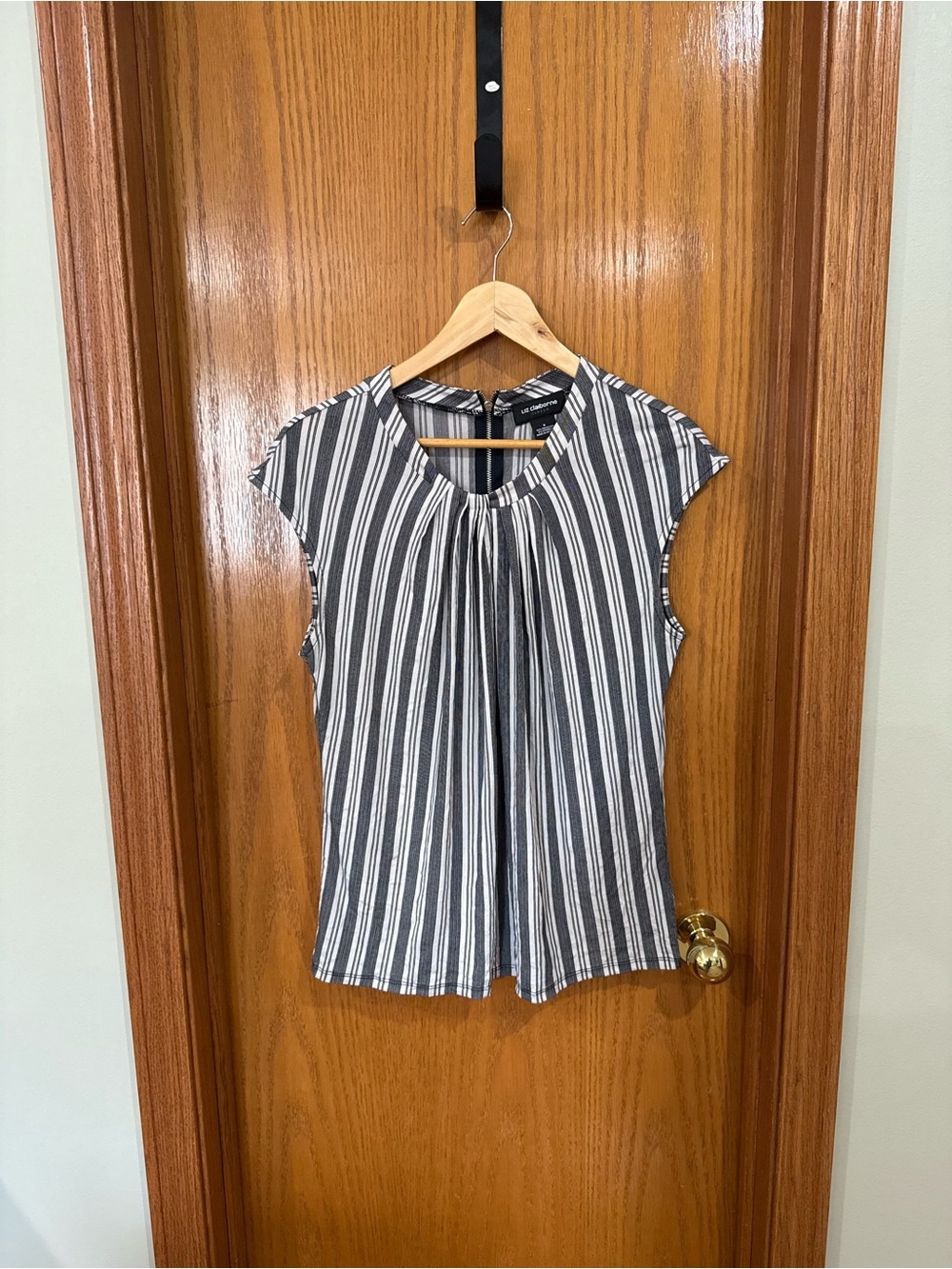Liz Claiborne Career Striped Sleeveless Top S